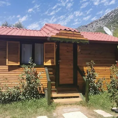 Holiday home Eden Garden Olive House